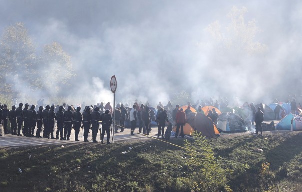 Беженцы готовятся к прорыву в ЕС