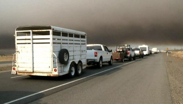 Из-за лесных пожаров в Калифорнии эвакуирован целый город