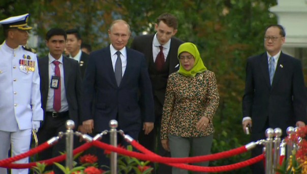 Саммиты и много переговоров. Путин прибыл в Сингапур с государственным визитом