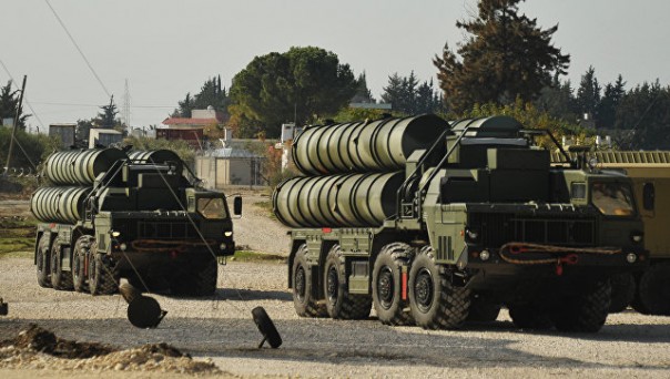 Глава МИД Турции назвал покупку ЗРК С-400 решенным делом