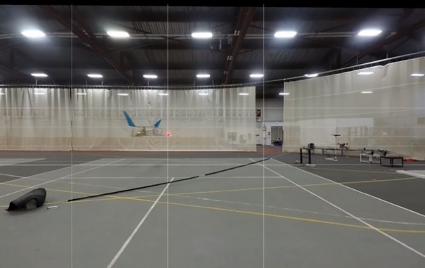 Видео первого полета "ионного" самолета