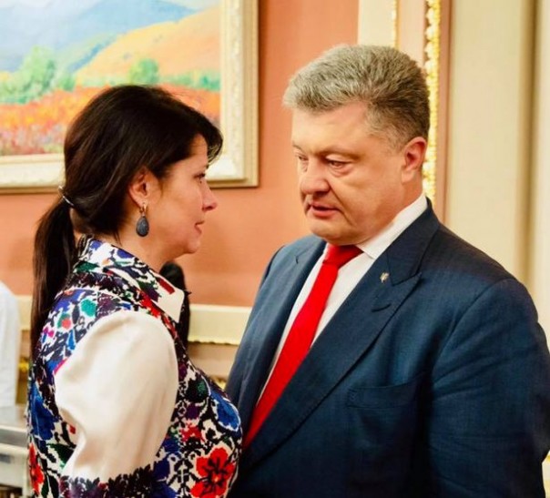 Порошенко назначил "министром по делам ветеранов" свою любовницу, снимавшуюся в порнухе