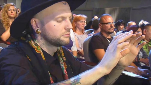 «Полмиллиона — и ты в финале». Экс‐участник «Битвы экстрасенсов» разоблачил проект