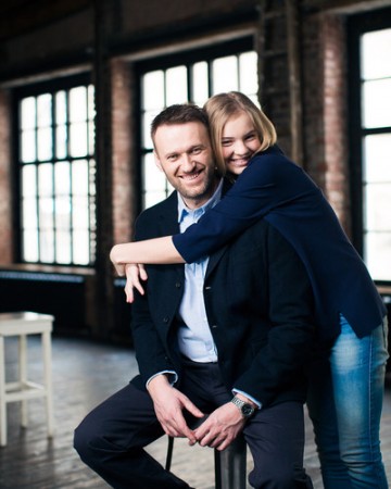 Как Навальный учит дочь врать и плагиатить?