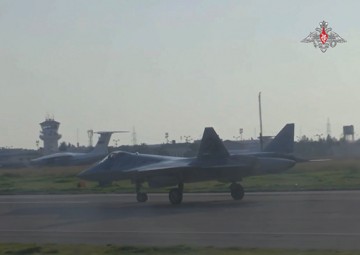 Видео полёта российского истребителя Су-57 в Сирии