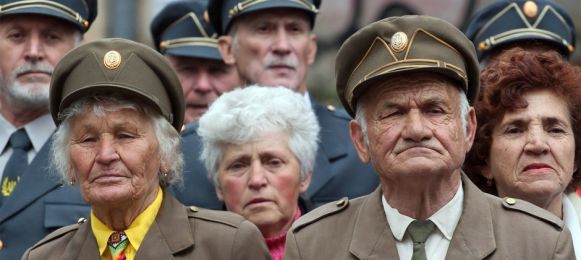 Что бы ни создавали украинские националисты, получится дивизия СС