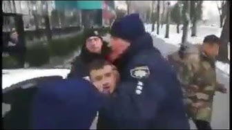 Военное положение на Украине: отлов призывников на улицах городов