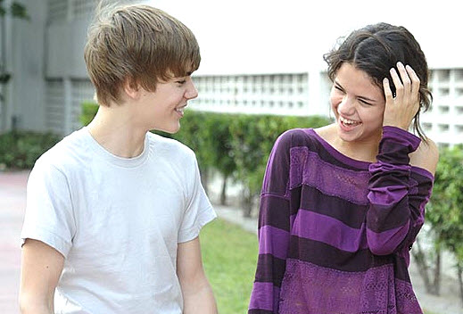 В США случилось ужасное - к мальчику домогается... девочка. Родители идут в полицию