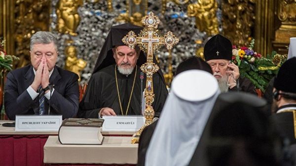 Пародия на автокефалию: как в мире отреагировали на "объединительный собор"