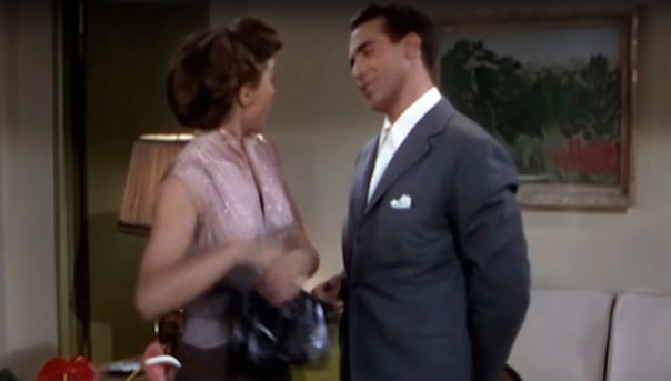 Маразм крепчает: В США запретили оскароносную песню 1940-х, расслышав в ней харассмент