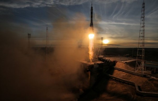 Экипаж "Союза" перешел на борт МКС