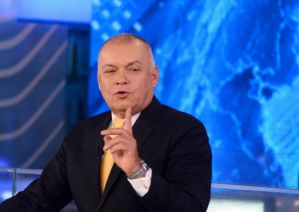 Телеведущий Дмитрий Киселёв станет организатором рэп-фестиваля на нудистском пляже