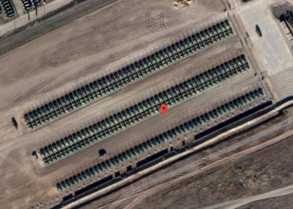 «Танковая орда» на границе России с Украиной попала на спутниковые снимки