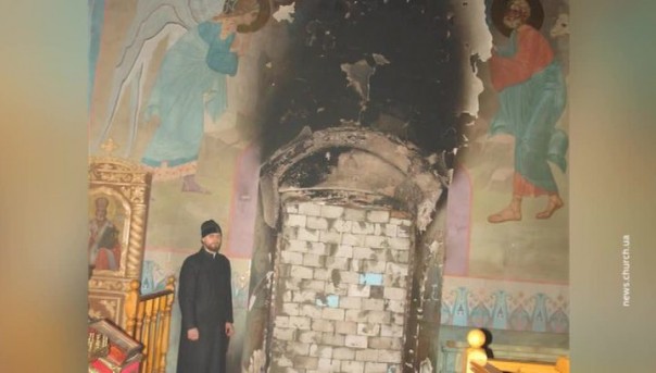 Под Киевом подожгли храм Украинской православной церкви