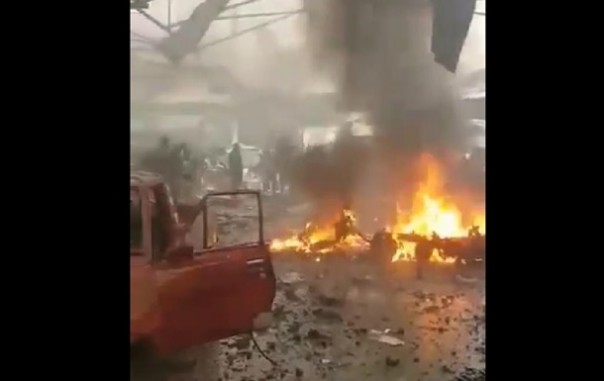 В Сирии при взрыве автомобиля погибли восемь человек