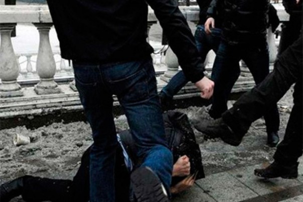 На Херсонщине сельчане избили десантников | В Донбассе ликвидировали «Чёрного Запорожца» | У хрюмберга руках взорвался боеприпас