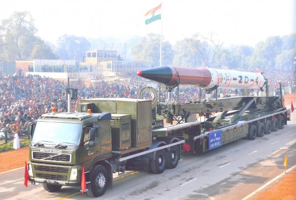 Индия успешно испытала баллистическую ракету средней дальности