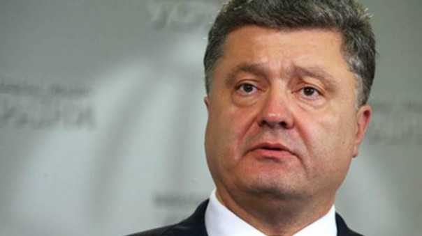 Новогоднее поздравление Порошенко разозлило пользователей соцсетей