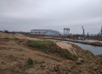 Раскрыты подробности по незаконной добыче песка в Керчи