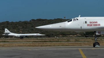 Командующий дальней авиацией объяснил критику посла США по поводу Ту-160