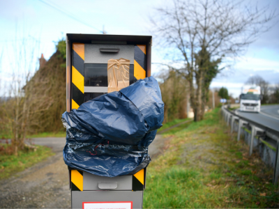 "Желтые жилеты" вывели из строя 60% дорожных камер Франции