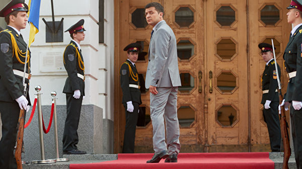 Кандидат в президенты Украины получает деньги из России. Его "заставили"