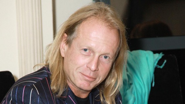 Названа причина смерти Криса Кельми