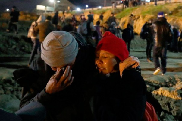 Стены на границе с Мексикой и Украиной. Павел Шипилин