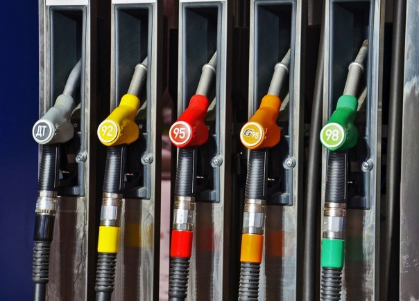 В России снова подорожал бензин