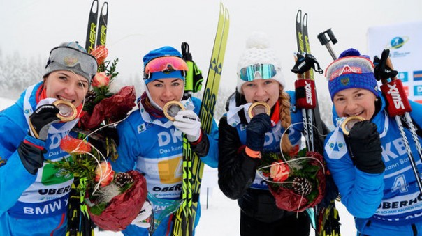 Оберхоф покорен: мужская и женская сборные по биатлону взяли «золото» в эстафетах