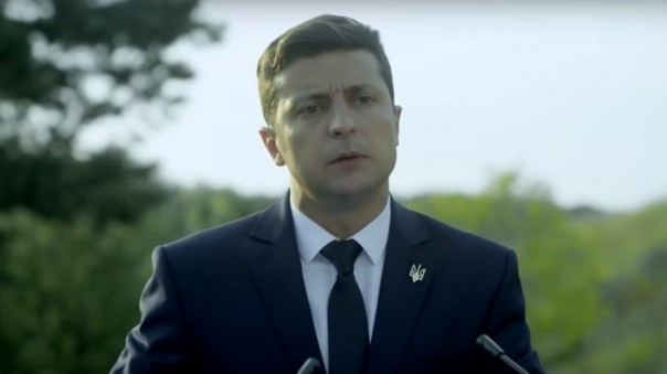 Минкульт РФ не прочь наградить гаденыша-русофоба орденом дружбы