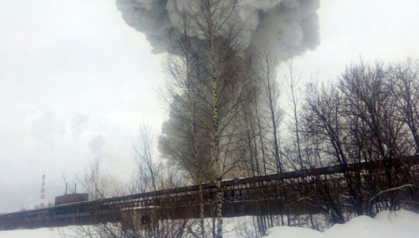 Взрыв на химзаводе в Ленобласти: окна выбиты в радиусе трех километров