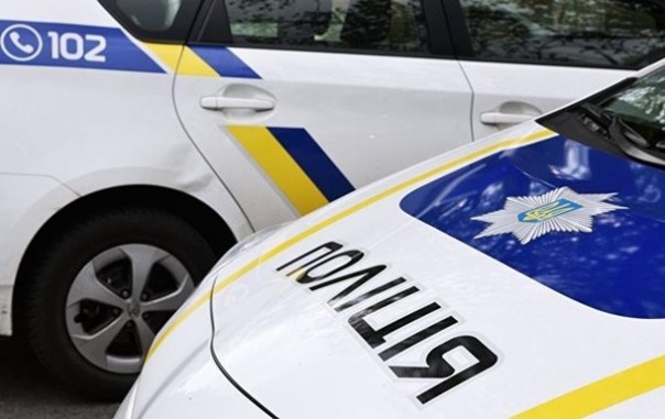 Под Одессой студент прыгнул с крыши 20-этажного здания | В Одесской области водитель сбил двух детей и повесился | Под Харьковом отец выбросил из окна