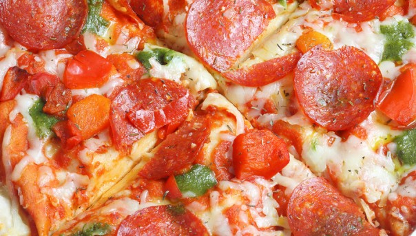 Мошенники воспользовались схемой с "бесплатной пиццей" от крупных банков