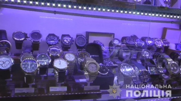 В Николаеве женщина подделала и продала брендовых часов на 30 млн