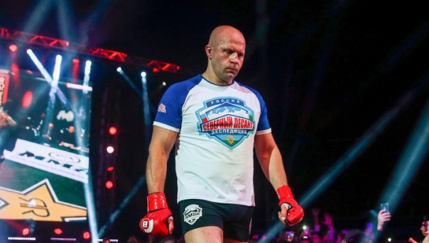 Федор Емельяненко проиграл Райану Бейдеру в бою за титул чемпиона мира