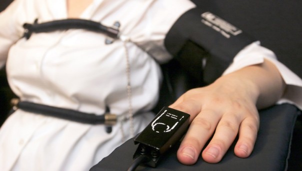 Лояльных Украине жителей Донбасса выявят полиграфом