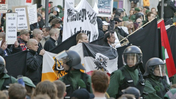 Неонацисты Европы собираются в новый крестовый поход против России