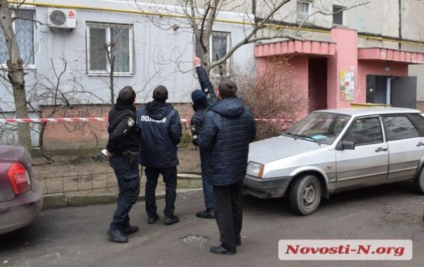 В Николаеве пенсионер выбросился с девятого этажа