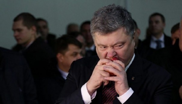 Рукописи не горят: Порошенко первым предложил сдать Крым Путину