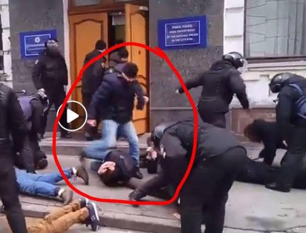 "Ложись, Бандера!". полицейскому объявили подозрение