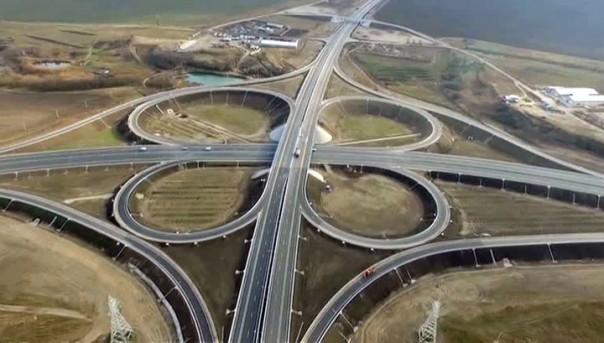 На нацпроекты потратят 25,7 триллиона рублей за пять лет