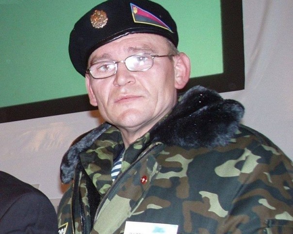 -1. Снайпер ВСН уничтожил одного из главарей украинских нацистов.