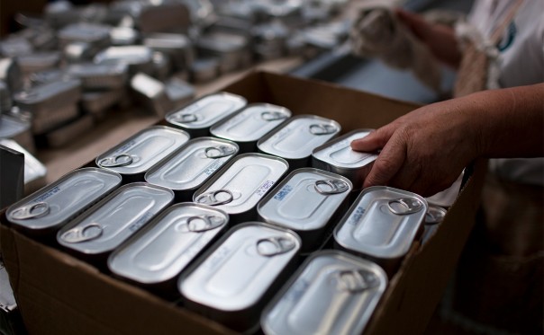 Таможня предложила запретить импортные соки, оливки и консервы