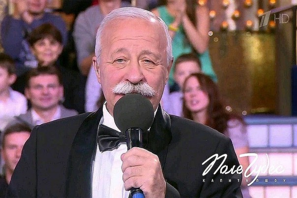 В Сети появилось видео, как зрители "Поле чудес" после передачи бегут к барабану и разбирают еду