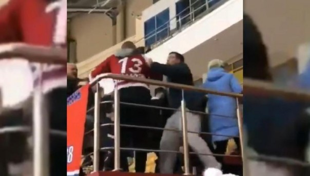 Родители устроили массовую драку на хоккейном матче в Орше