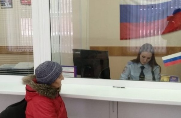 Пенсионерку в Омске выселили из общежития из-за паспорта СССР