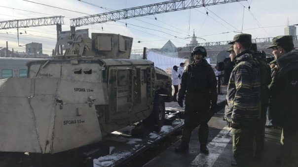 «Джихад-мобили», самодельные РСЗО и СВУ: поезд с трофеями из Сирии отправился в путь