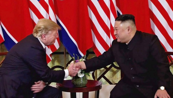 "Ах, если бы вы слышали этот диалог". Трамп и Ким продолжат встречи 28 февраля | Эксперты о переговорах лидеров США и Северной Кореи