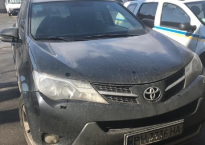 Сожительницу одесского нациста Стерненко задержали за рулем угнанного автомобиля